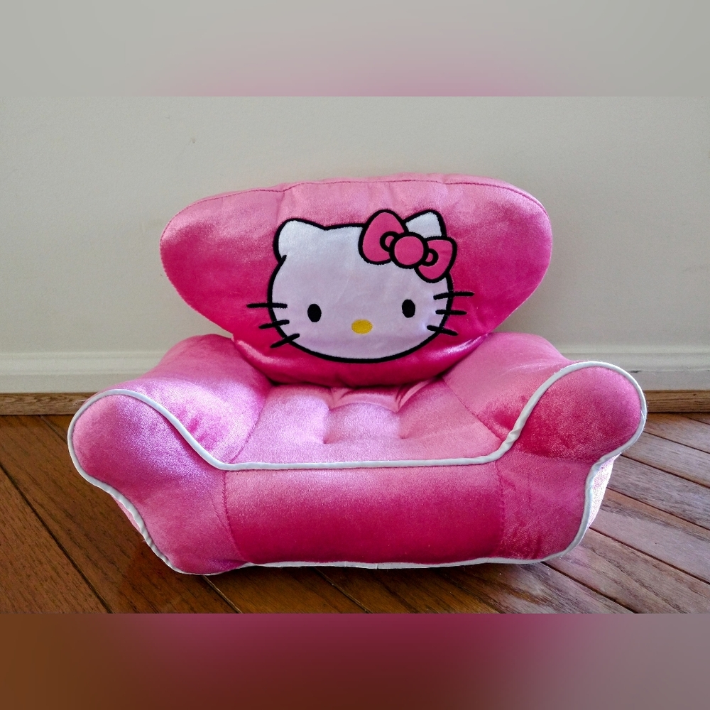 Build A Bear Hello Kitty Plush Chair